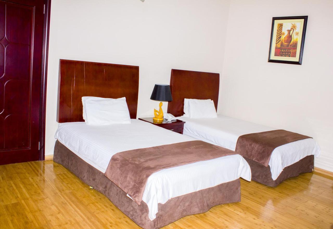 Icon Hotel Chingola Phòng bức ảnh